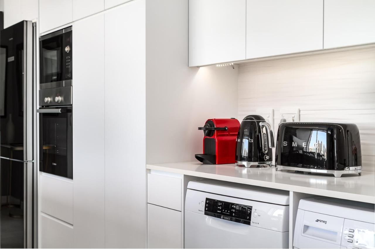 Backup-powered Luxury View Retreat Apartment