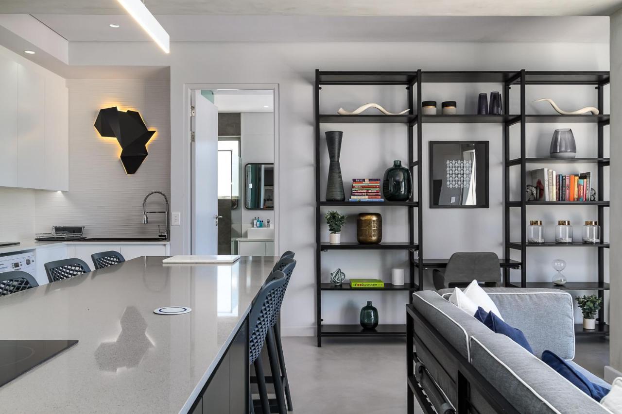 Backup-powered Luxury View Retreat Apartment