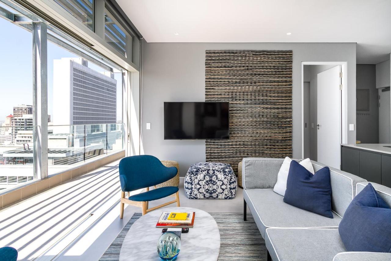 Backup-powered Luxury View Retreat Apartment Cape Town
