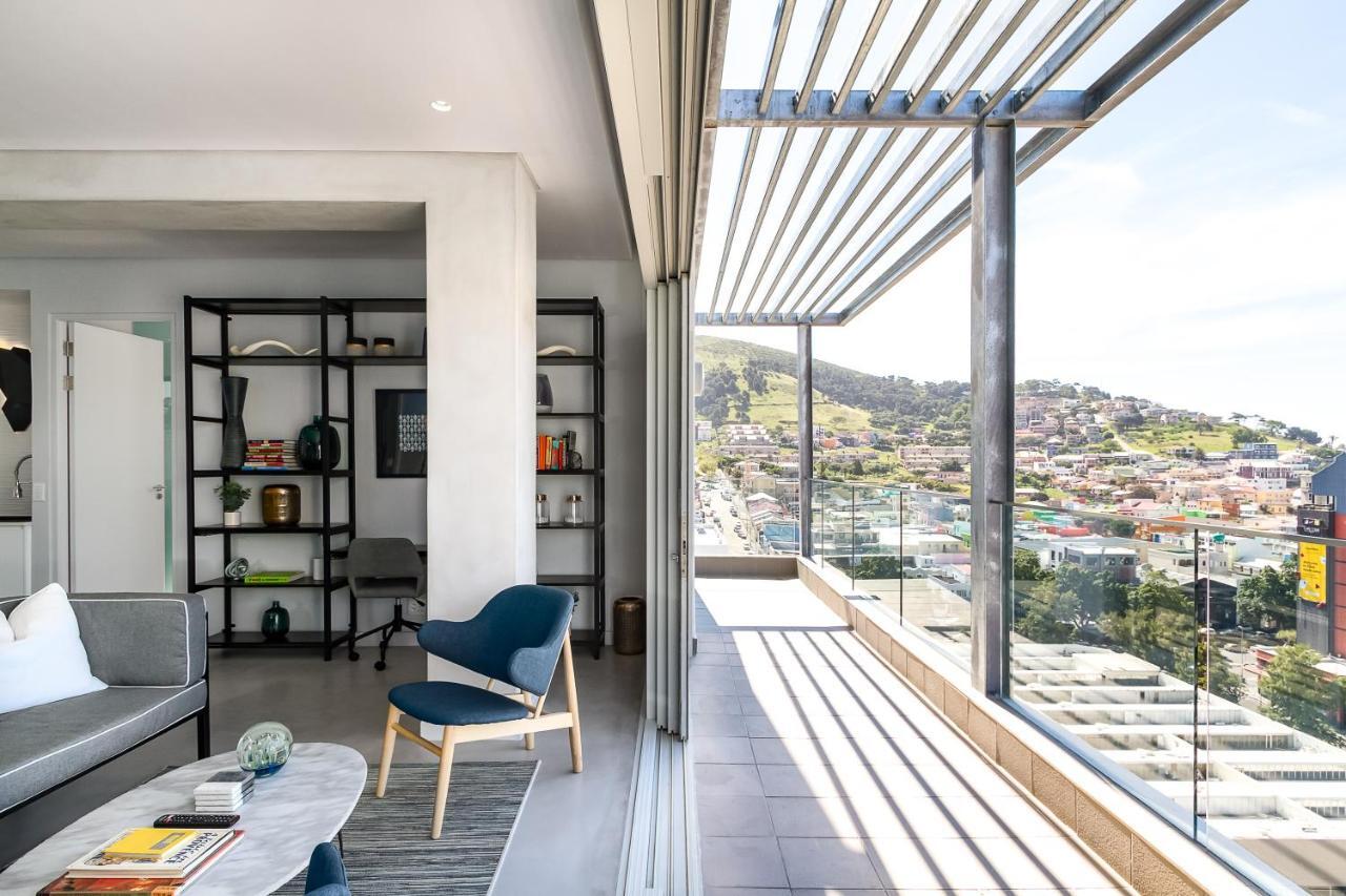 Backup-powered Luxury View Retreat Apartment Cape Town